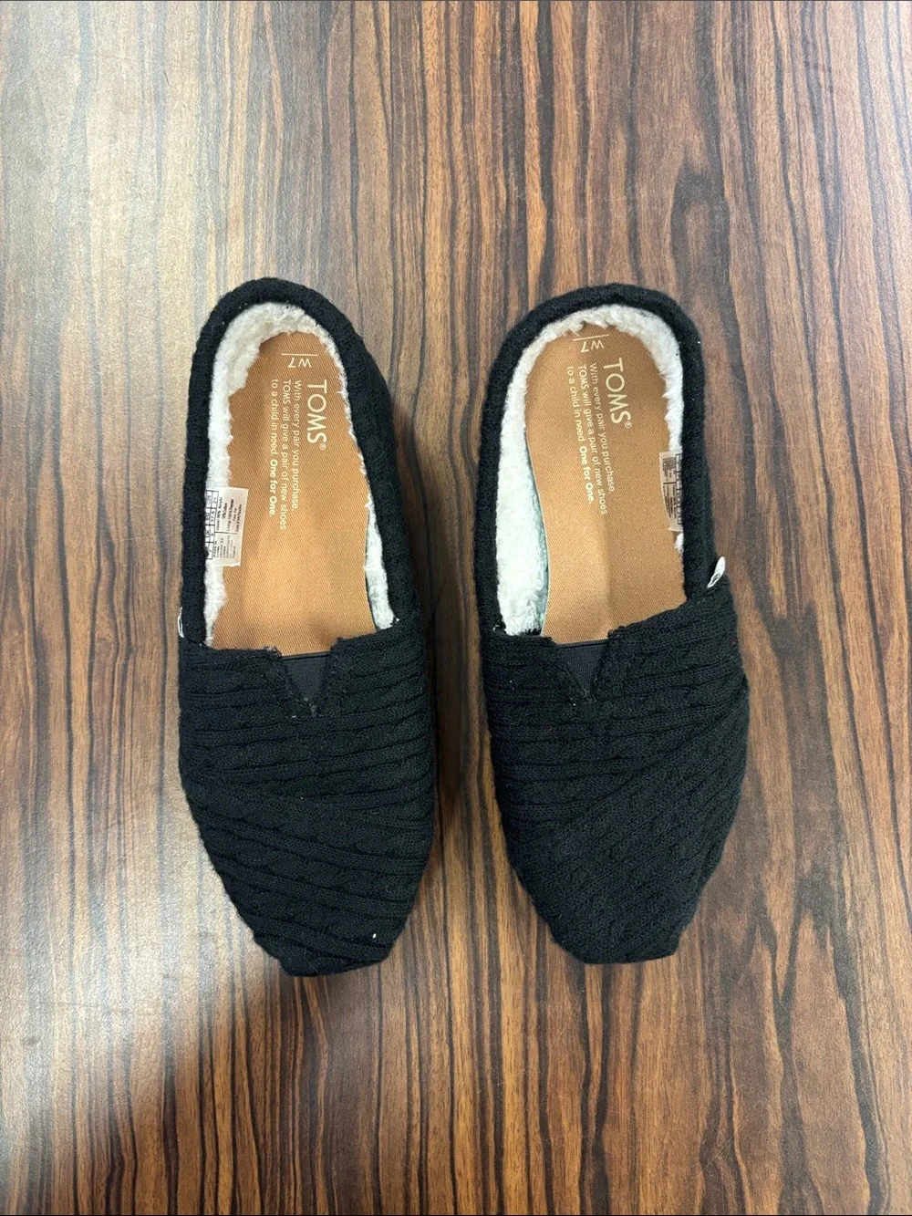Toms - Womens Alpargata Sheerling Shoes, size 7 US womens, color black.